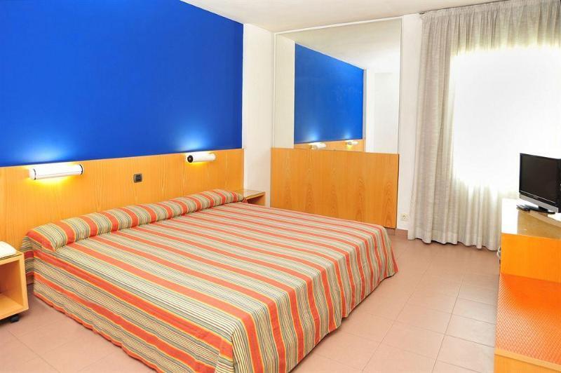 As Porta Catalana Hotel La Jonquera Luaran gambar